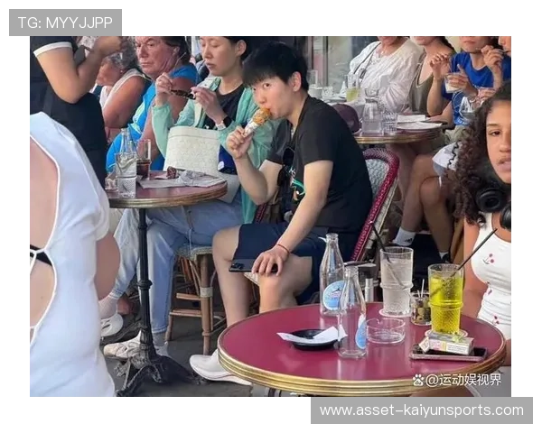 孙颖莎穿私服逛街照曝光,可爱度爆表